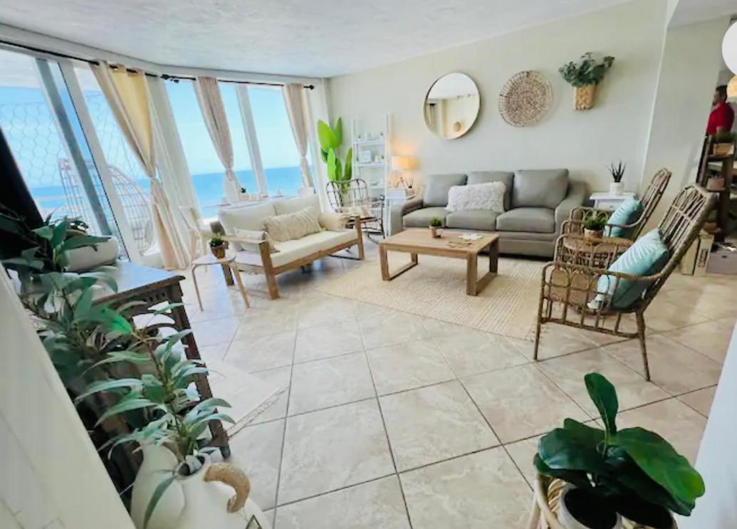 Beach Oasis 704 Lovely Daytona Ocean Front For 5 Sleeps Up To 12 Daytona Beach Eksteriør billede