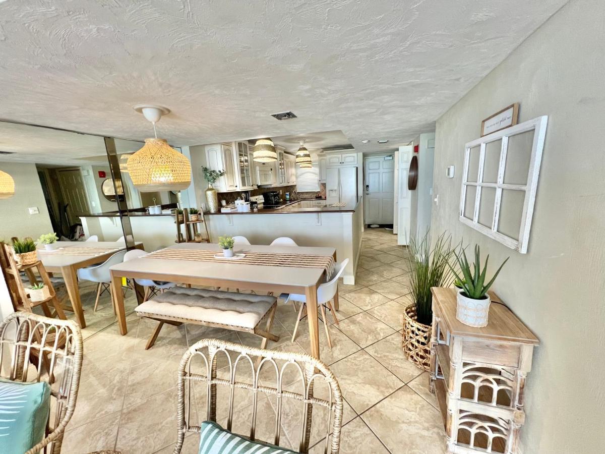 Beach Oasis 704 Lovely Daytona Ocean Front For 5 Sleeps Up To 12 Daytona Beach Eksteriør billede