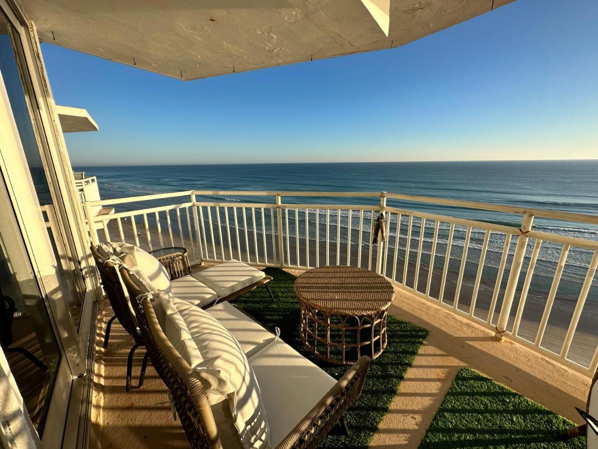 Beach Oasis 704 Lovely Daytona Ocean Front For 5 Sleeps Up To 12 Daytona Beach Eksteriør billede