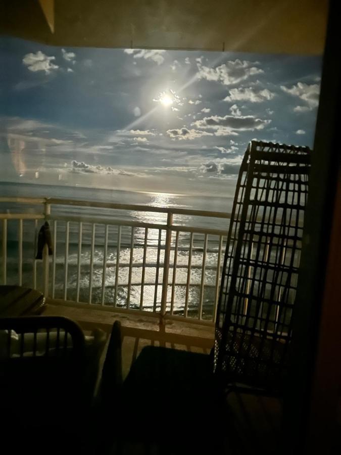 Beach Oasis 704 Lovely Daytona Ocean Front For 5 Sleeps Up To 12 Daytona Beach Eksteriør billede