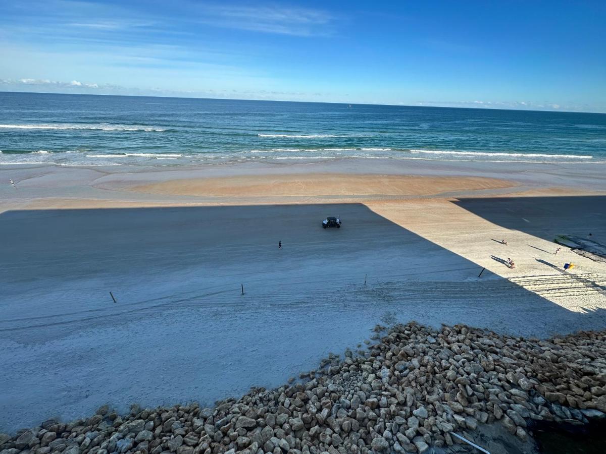 Beach Oasis 704 Lovely Daytona Ocean Front For 5 Sleeps Up To 12 Daytona Beach Eksteriør billede